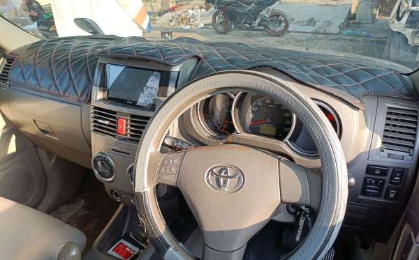 TOYOTA RUSH