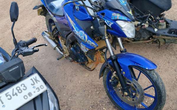 YAMAHA  VIXION