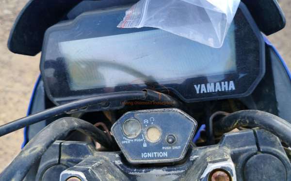 YAMAHA  VIXION