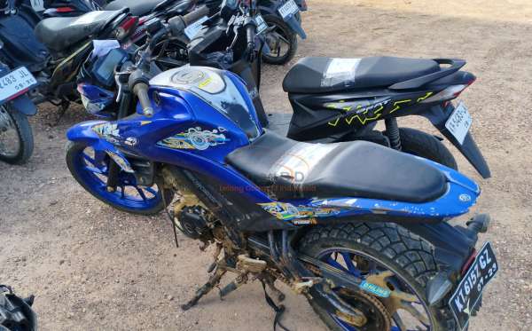YAMAHA  VIXION