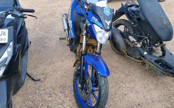 YAMAHA  VIXION