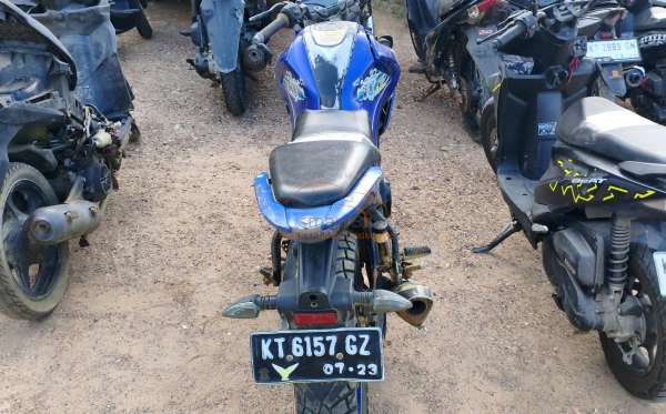 YAMAHA  VIXION