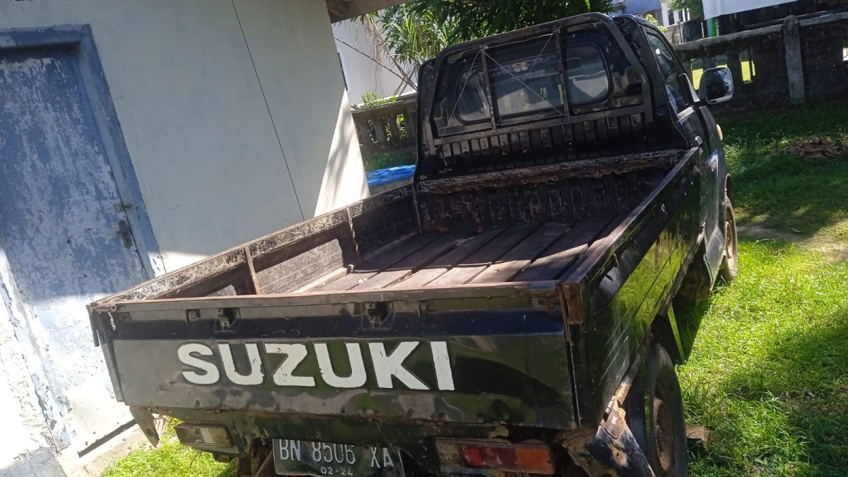 SUZUKI CARRY MEGA  P.U