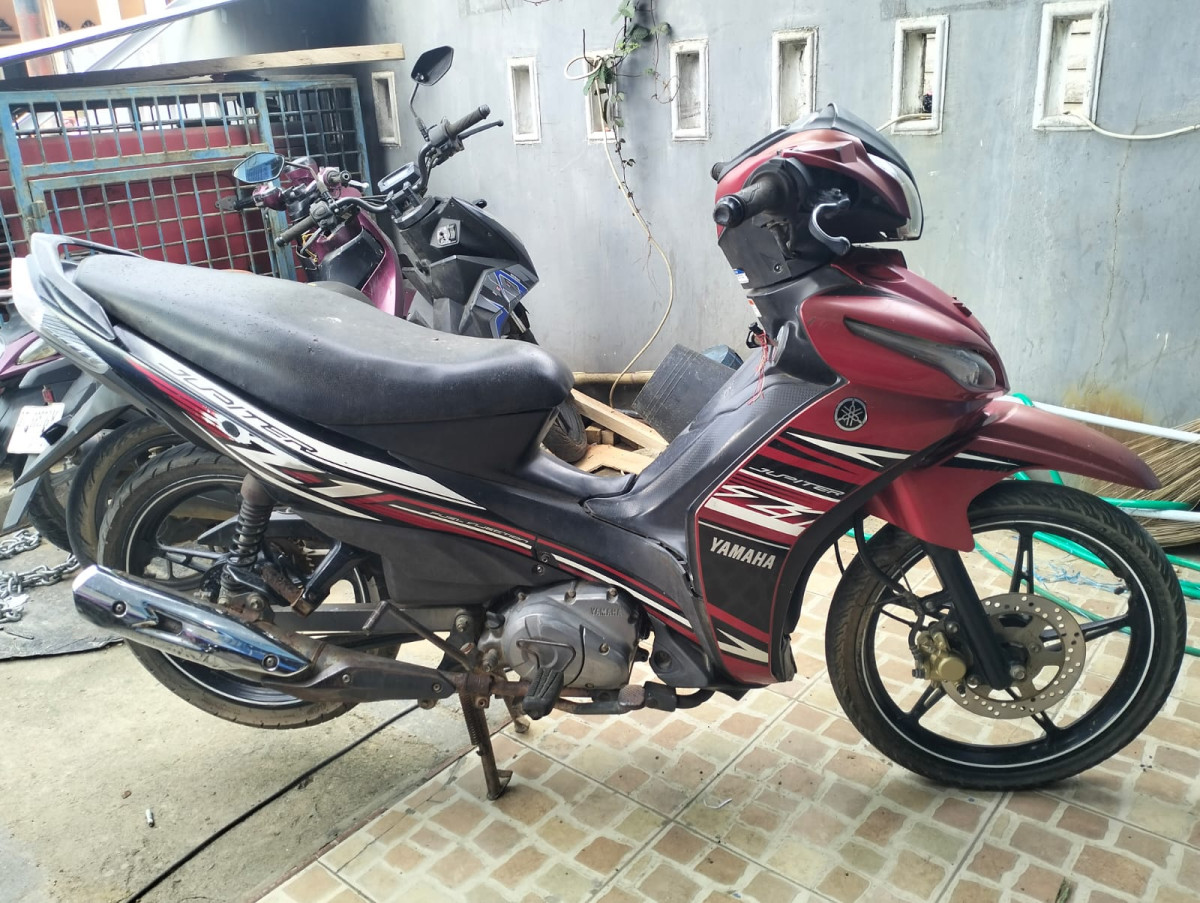 YAMAHA  JUPITER Z1
