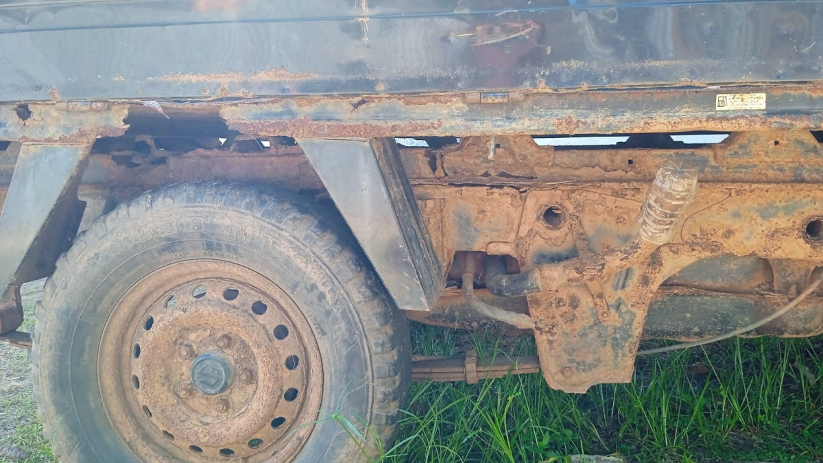 SUZUKI CARRY MEGA  P.U