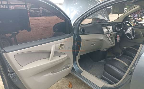 DAIHATSU SIRION