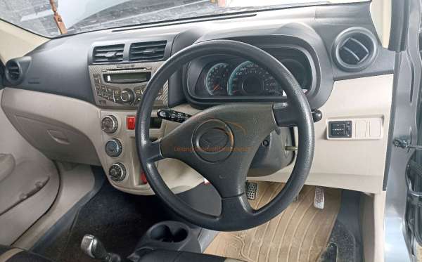 DAIHATSU SIRION