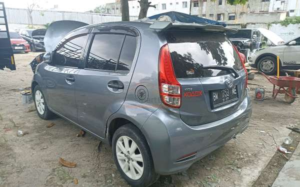 DAIHATSU SIRION