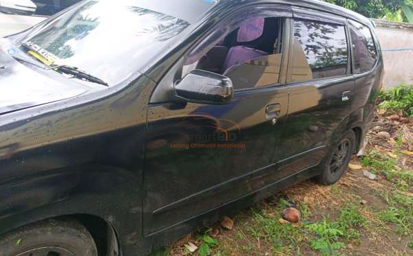 DAIHATSU  XENIA