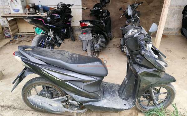 HONDA  BEAT