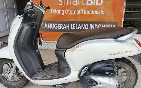 HONDA  SCOOPY PRESTIGE