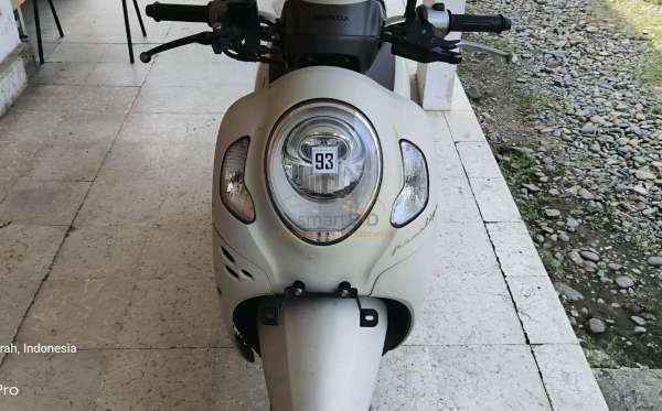 HONDA  SCOOPY PRESTIGE