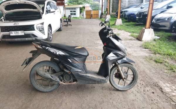 HONDA  BEAT
