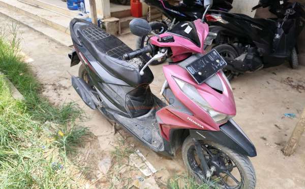 HONDA  BEAT