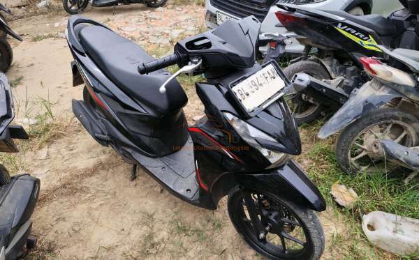HONDA  BEAT