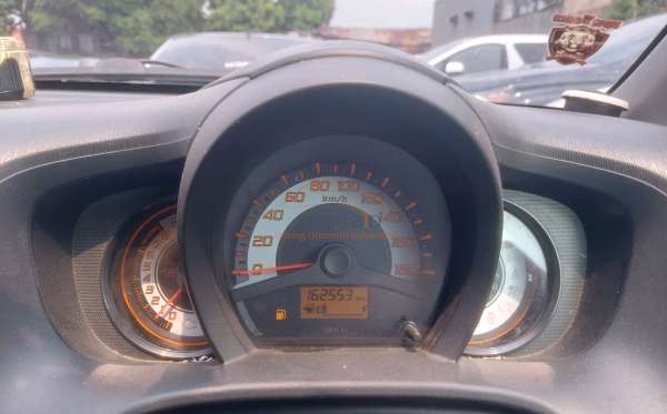 HONDA  BRIO  DD1 1.2 E