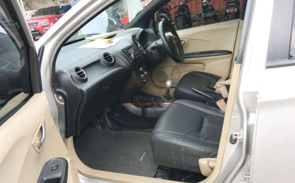HONDA BRIO