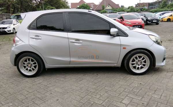 HONDA BRIO