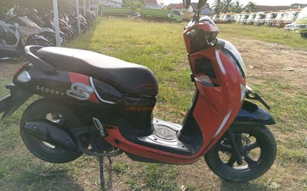 HONDA  SCOOPY