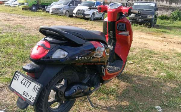 HONDA  SCOOPY