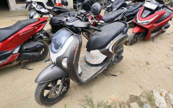 HONDA  SCOOPY