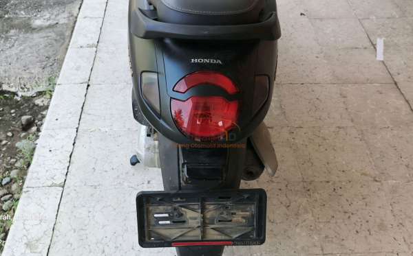 HONDA SCOOPY PRESTIGE