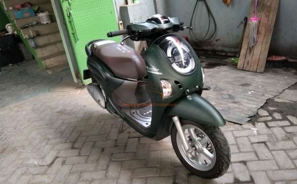 HONDA SCOOPY PRESTIGE