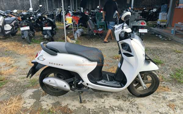 HONDA SCOOPY STYLISH