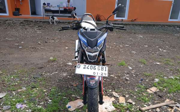 HONDA SONIC 150 R