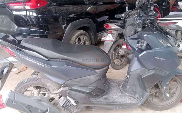 HONDA  VARIO 160