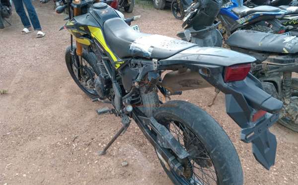 KAWASAKI KLX 150