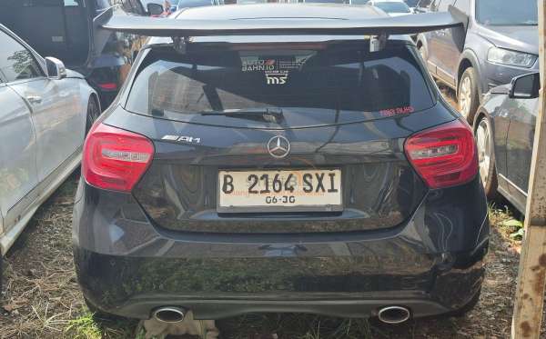 MERCEDES BENZ A 200