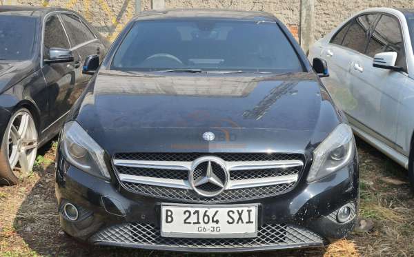 MERCEDES BENZ A 200