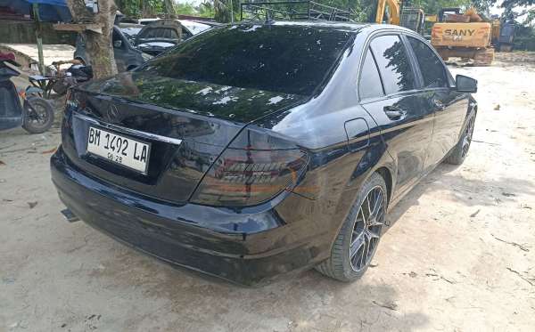 MERCEDES BENZ C 200 CGI