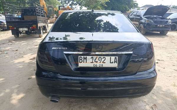 MERCEDES BENZ C 200 CGI
