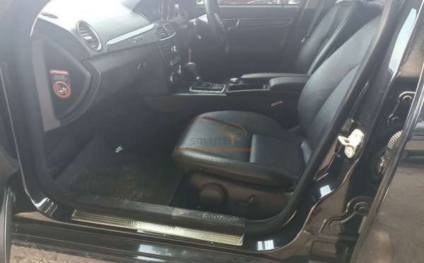 MERCEDES BENZ C 200 CGI