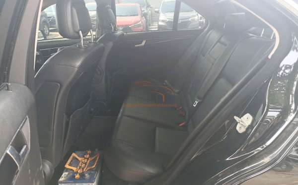MERCEDES BENZ C 200 CGI