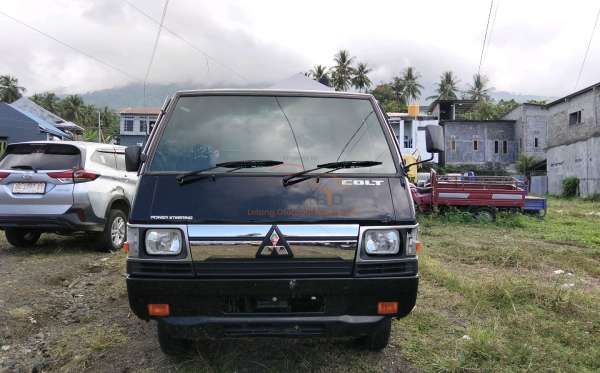 MITSUBISHI L 300