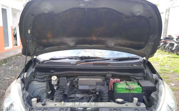 MITSUBISHI MIRAGE 1.2L GLX