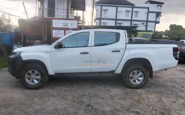 MITSUBISHI DC HDX 4X4