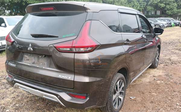 MITSUBISHI  XPANDER  1.5L
