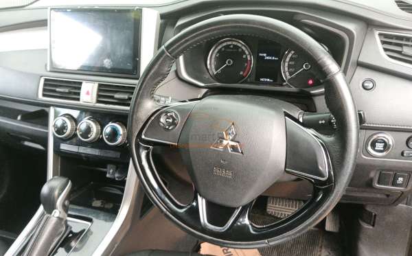 MITSUBISHI  XPANDER  1.5L