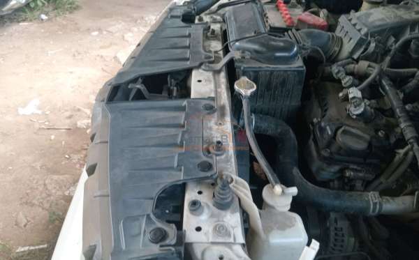 TOYOTA  AVANZA  VELOZ