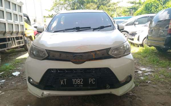TOYOTA  AVANZA  VELOZ