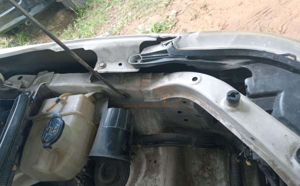 TOYOTA  AVANZA  VELOZ