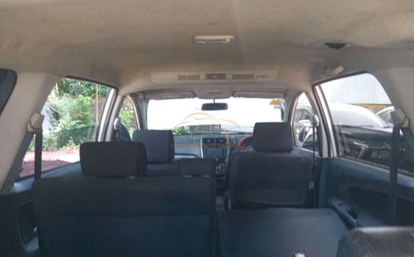 TOYOTA  AVANZA  VELOZ
