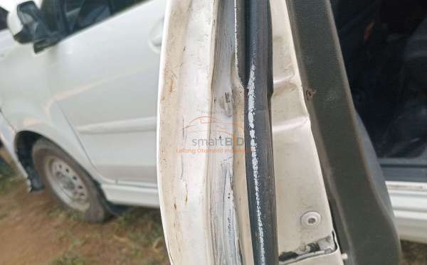 TOYOTA  AVANZA  VELOZ