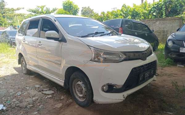 TOYOTA  AVANZA  VELOZ