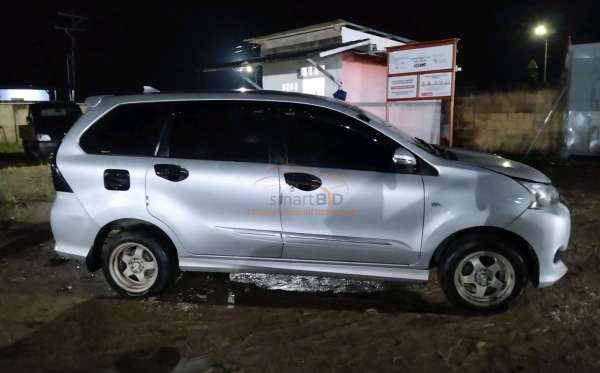 TOYOTA  AVANZA  VELOZ