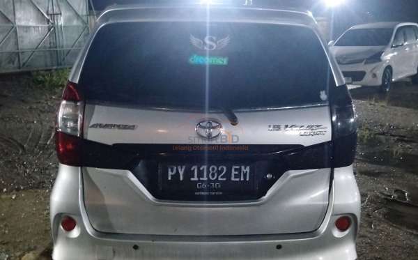 TOYOTA  AVANZA  VELOZ